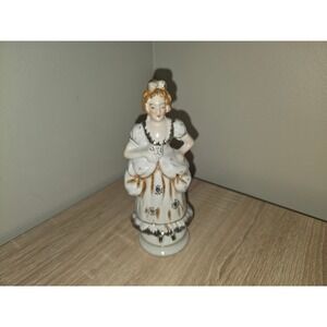 Vintage Made in Occupied Japan Porcelain Colonial‎ Lady Figurine Gold Trim White